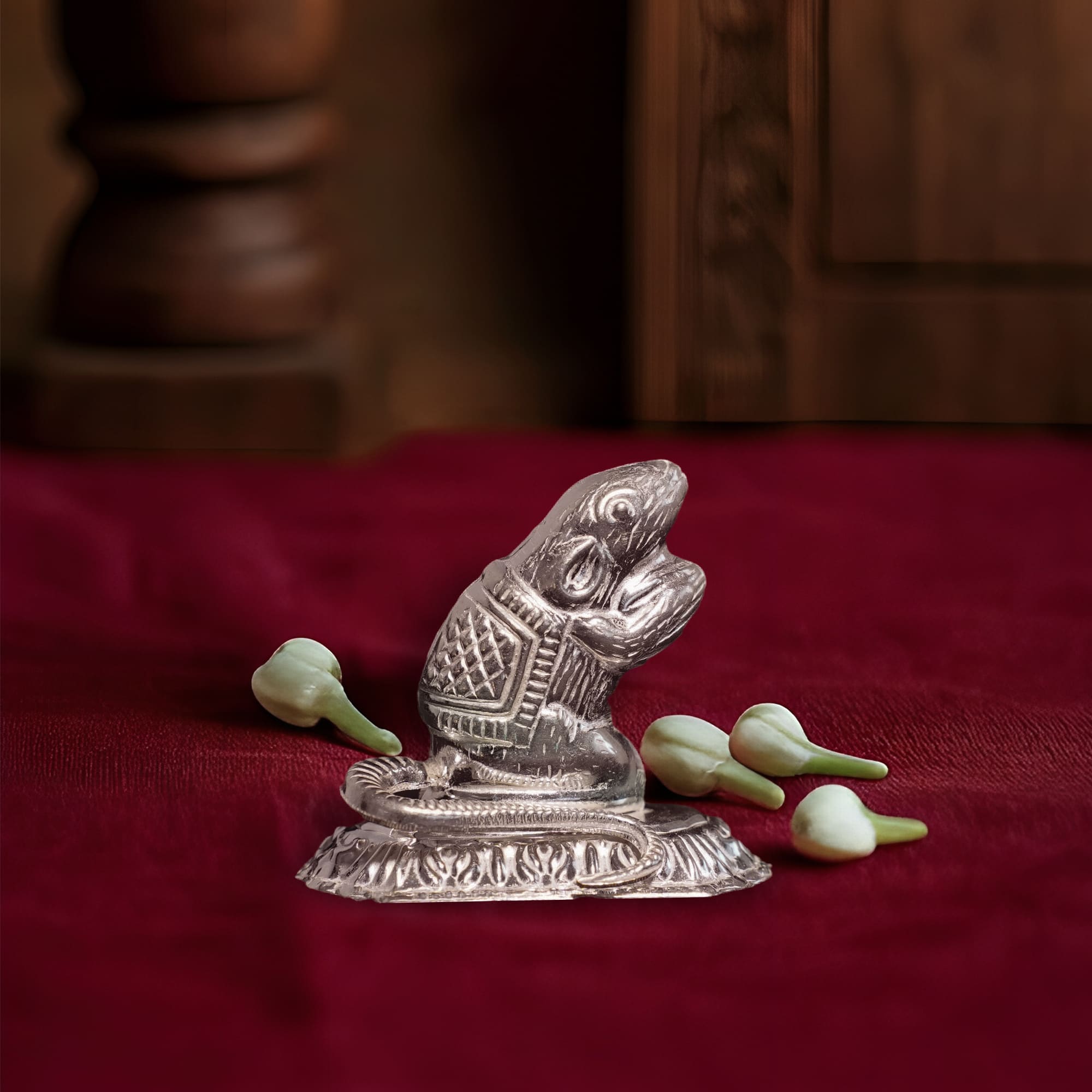 Pure Silver Mushak Idol – 17.50g | 4.8cm x 4.2cm