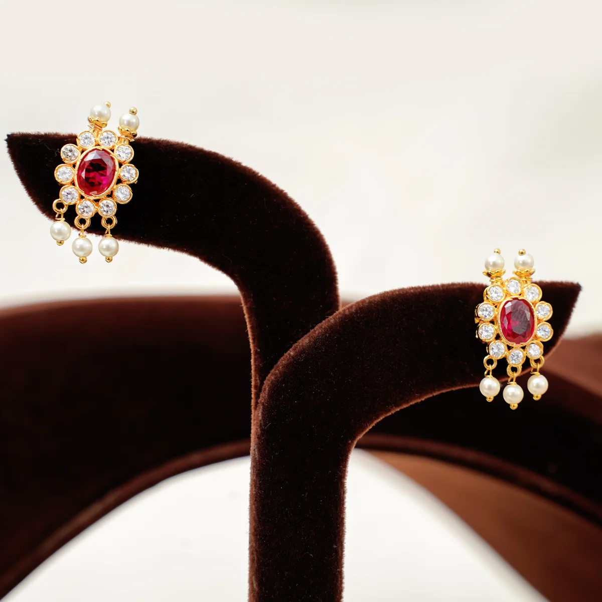 Maharaani Kundan & Moti Choker Harr Set